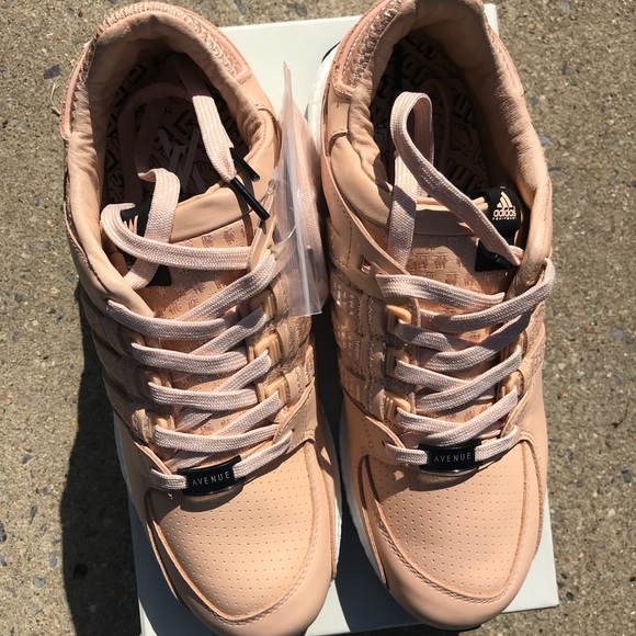 Adidas Ultra Boost Consortium - Picture 5 of 5